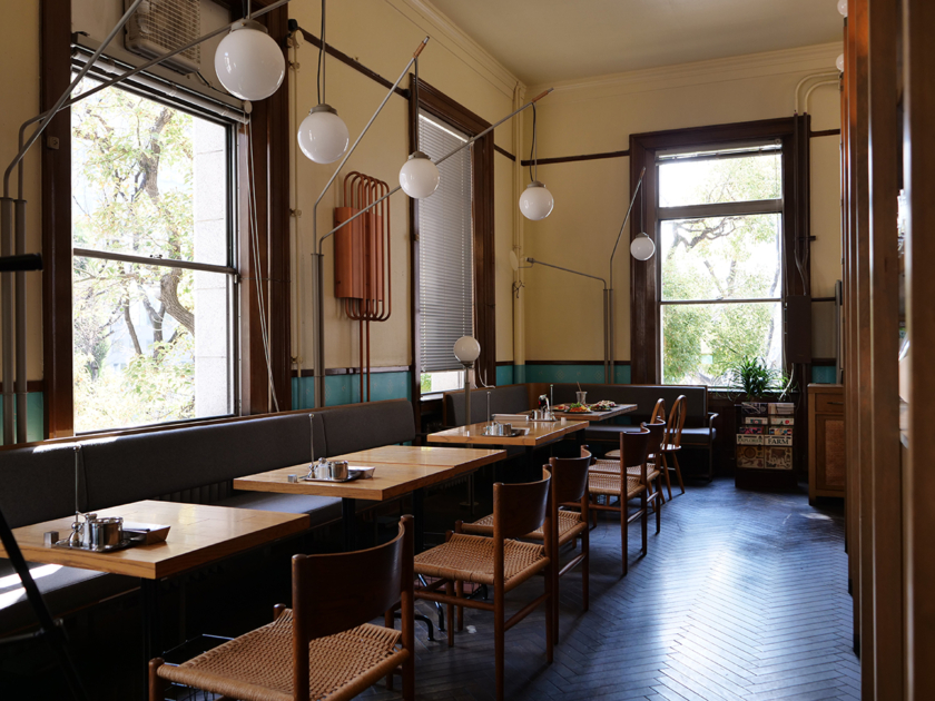 オリジナルワッフルの専門店「囲と囲曲」