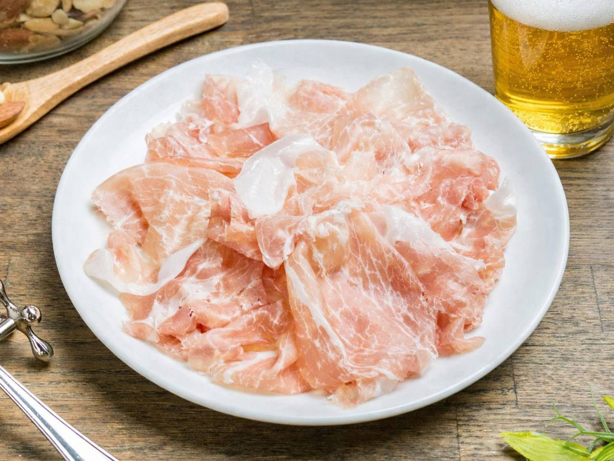 生ハムと生牡蠣、生ビール BAKKANO