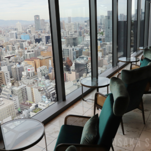 ルーフトップバー＆ラウンジ「PEAKS」