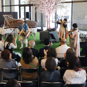 万博レガシー企画「希望のピアノ in 御堂筋・本町」オープニングイベント