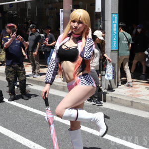 「日本橋ストリートフェスタ2026」にコスプレイヤー集結