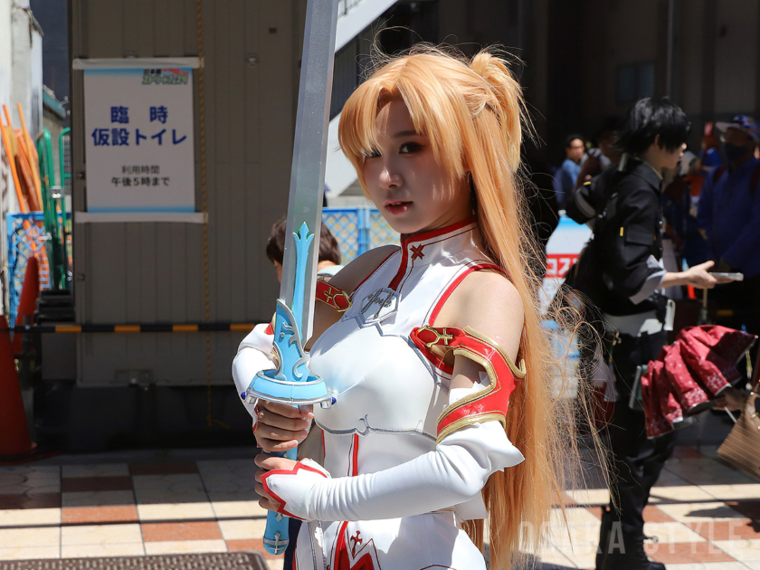 「日本橋ストリートフェスタ2026」にコスプレイヤー集結
