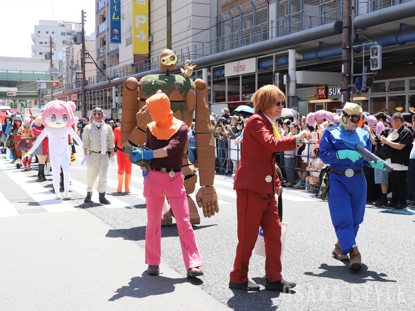 「日本橋ストリートフェスタ2026」でコスプレ＆キャラクターパレード