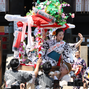 愛染堂勝鬘院で「愛染まつり」