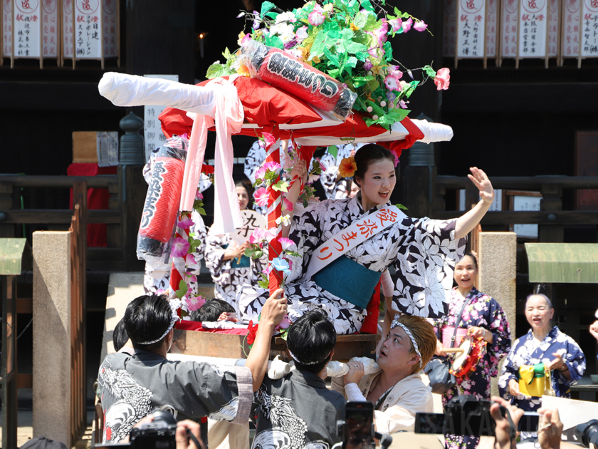 愛染堂勝鬘院で「愛染まつり」