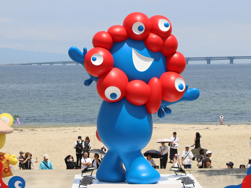 ミャクミャクモニュメント