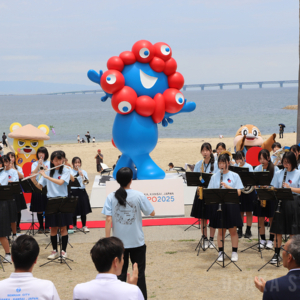 泉南市立信達中学校 吹奏楽部が「この地球の続きを」を演奏