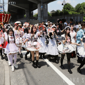 「新世界夏祭り」にメイドカフェのメイドも参加