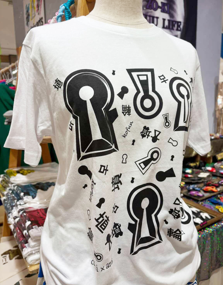 「codai×arts」の古墳Tシャツ