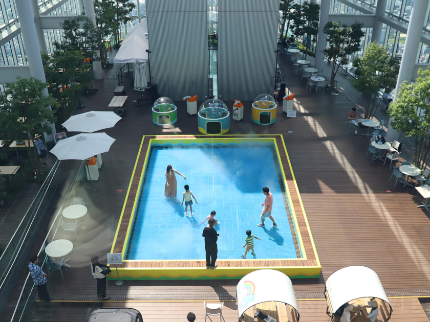 ハルカス300で夏季限定イベント「HARUKAS WATER CANVAS ~天空の水あそび~」