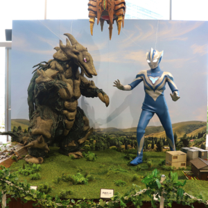 「ウルトラヒーローズEXPO2026 うめだサマーフェスティバル」ウルトラマンデパートのフォトスポット