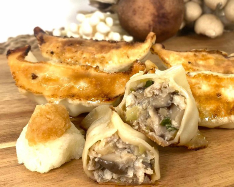 「宇都宮餃子 はちまん餃子」たっぷりきのこの肉汁餃子