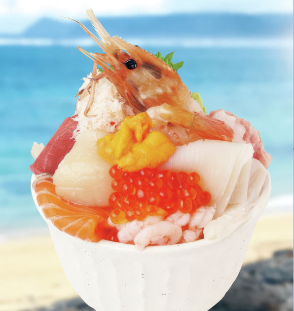 「シハチ鮮魚店」塩水うにのせ山盛り13種海鮮丼