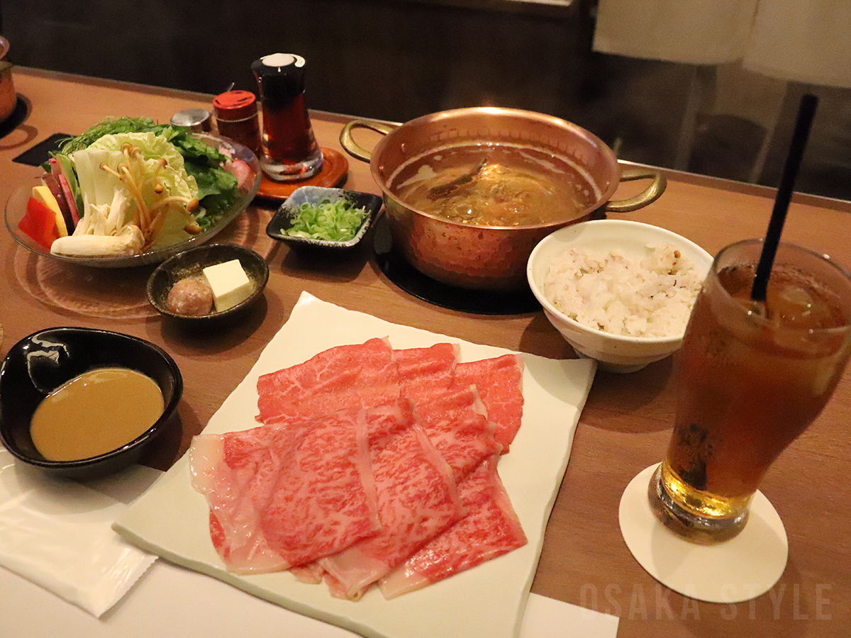 すき焼きしゃぶしゃぶ杵屋萬野