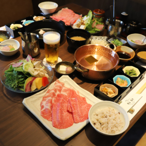 すき焼きしゃぶしゃぶ杵屋萬野