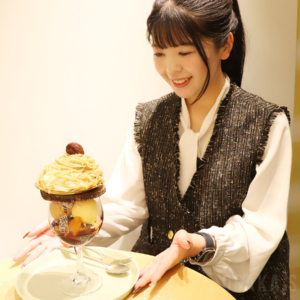 堀内果実園で贅沢パフェ