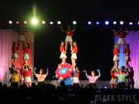 ミャクミャク＆ミャクミャクダンサーズが「ミャクダンス」披露　GOLDEN BEARSとコラボも