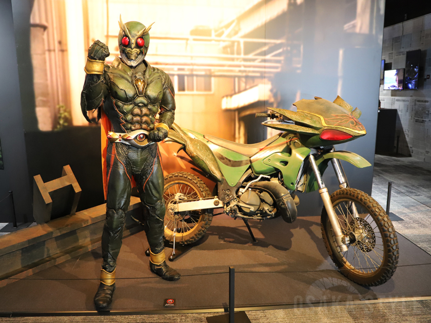 『仮面ライダーアギト』 25 周年記念 真アギト展