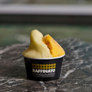 「BAR & GELATERIA RAFFINATO」ジェラート2種盛りカップ (シャインマスカット・かぼちゃプリン)