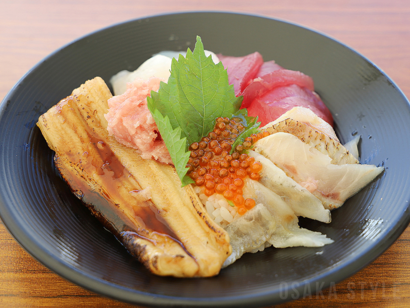 「ノドグロ炙りとメヒカリ刺し入りふくしま全部のせ丼